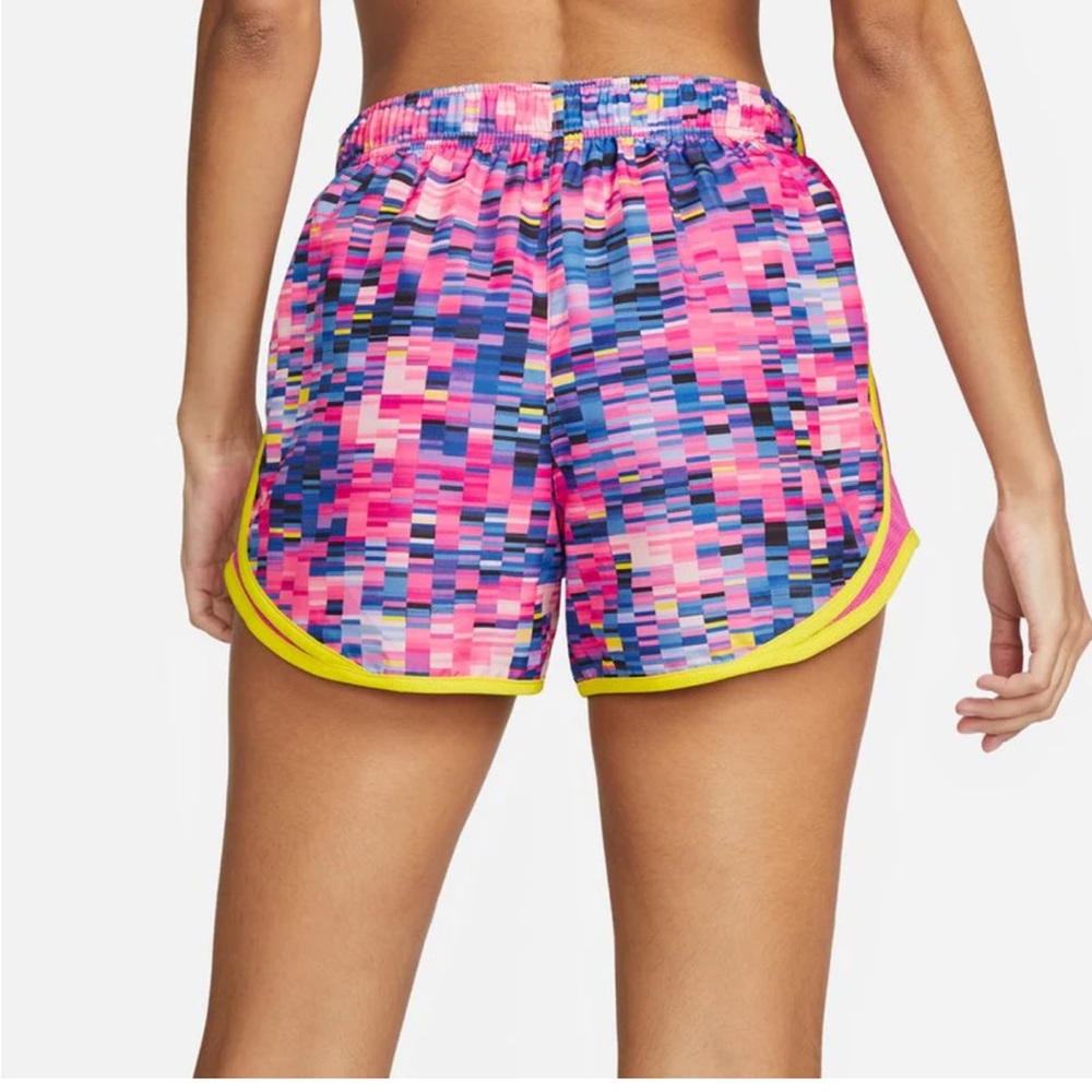 Nike AOP Digi Tempo Shorts - Picture 3 of 6